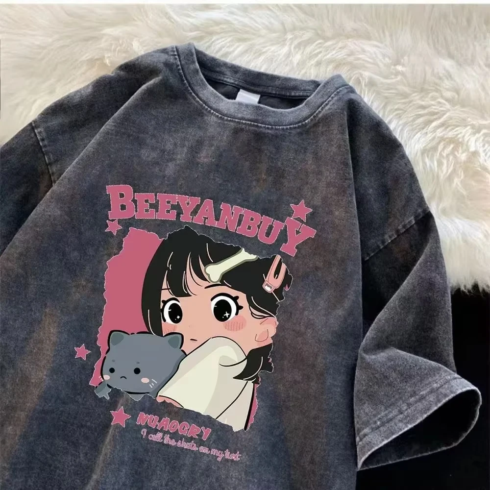 Street Fashion Trend 2025 - 2025 T-shirt vintage lavaggio ad acqua
