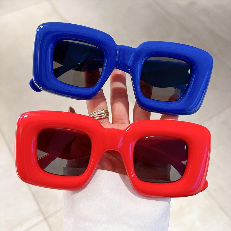 Nuovi Occhiali da Sole Quadrat - Street Fashion Photo recensione e prezzo