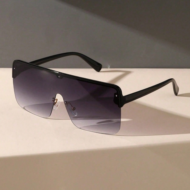Occhiali da Sole Oversize di L - Street Fashion Glasses recensione e prezzo
