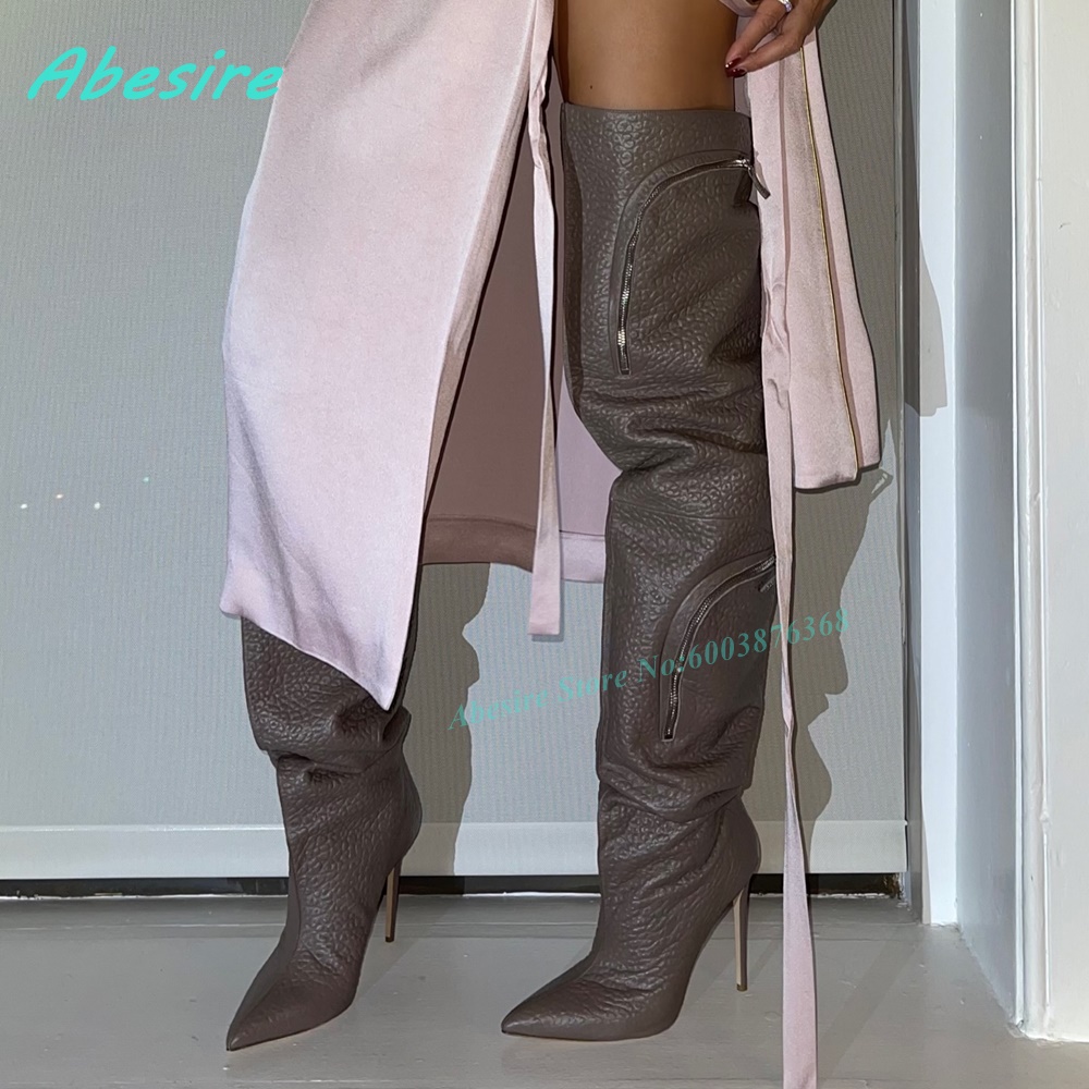 Stivali sopra il ginocchio in  - Street Fashion Show recensione e prezzo