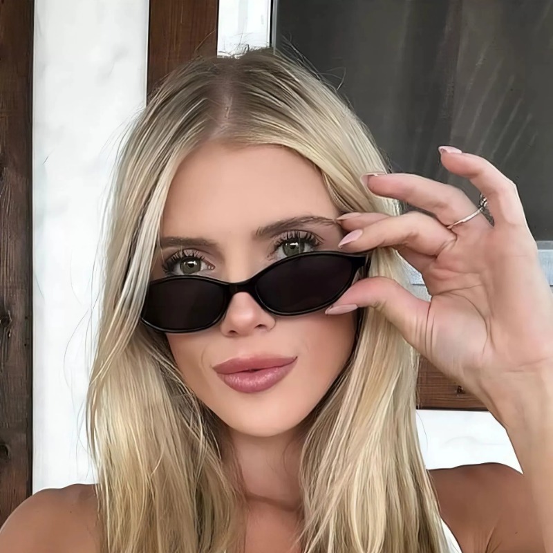 Nuovi Occhiali da Sole Ovali R - Street Fashion Glasses recensione e prezzo