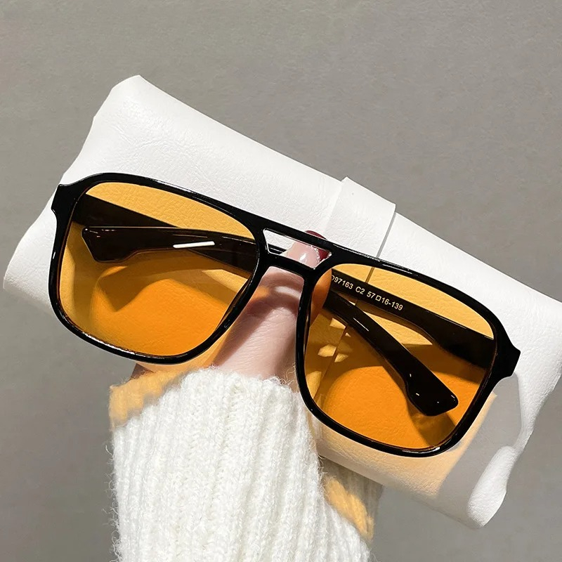 Occhiali da Sole Quadrati con  - Street Fashion Glasses recensione e prezzo