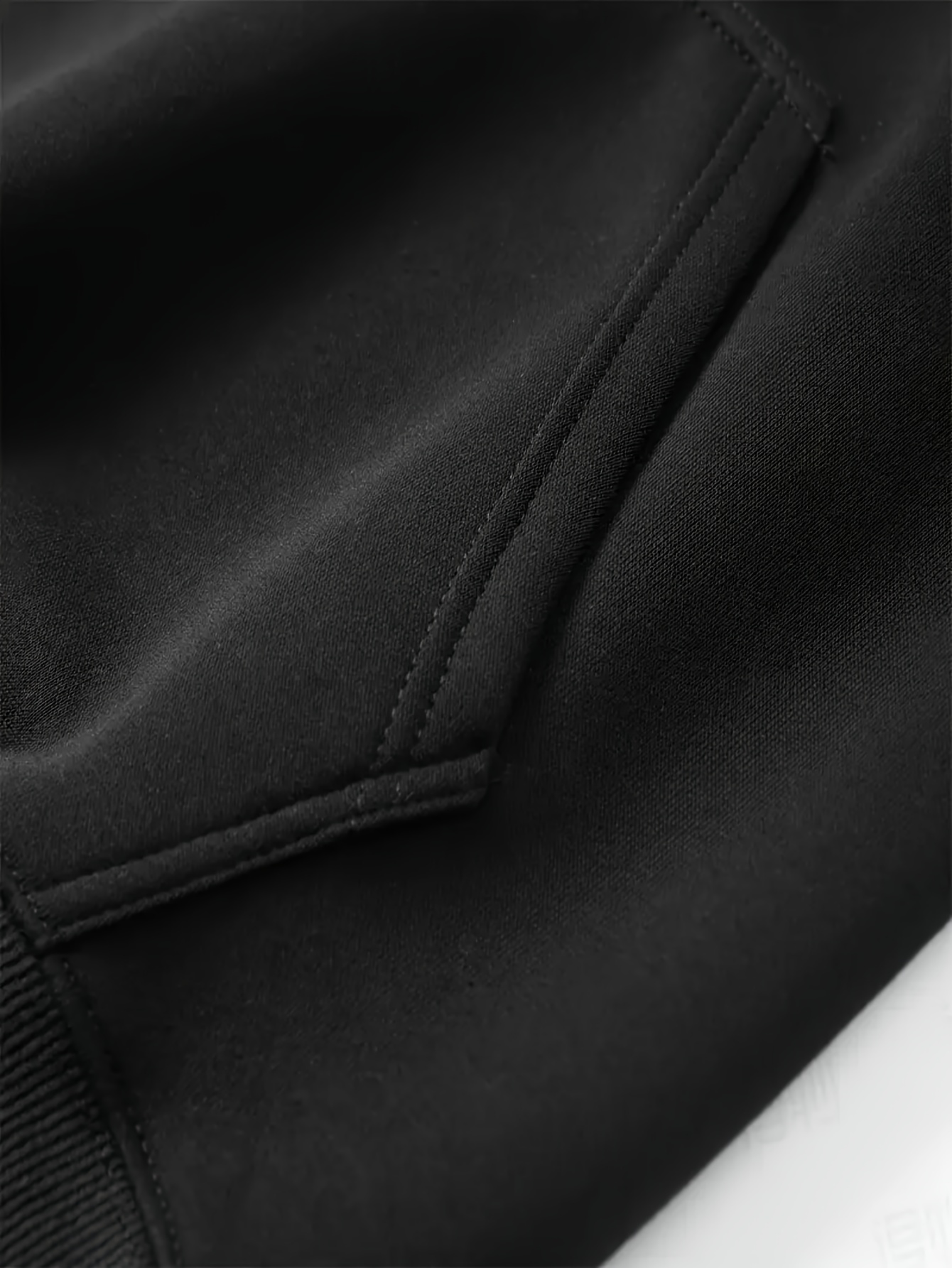 Felpa nera da uomo con il tema - Street Fashion Now recensione e prezzo
