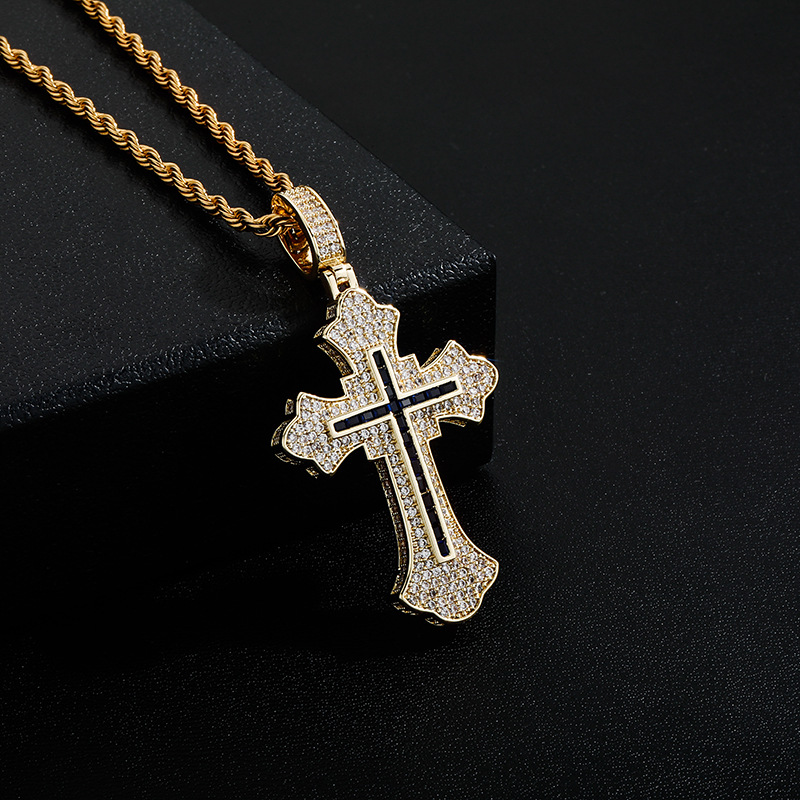 Collana con Ciondolo a Croce i - Fashion Street Singapore recensione e prezzo