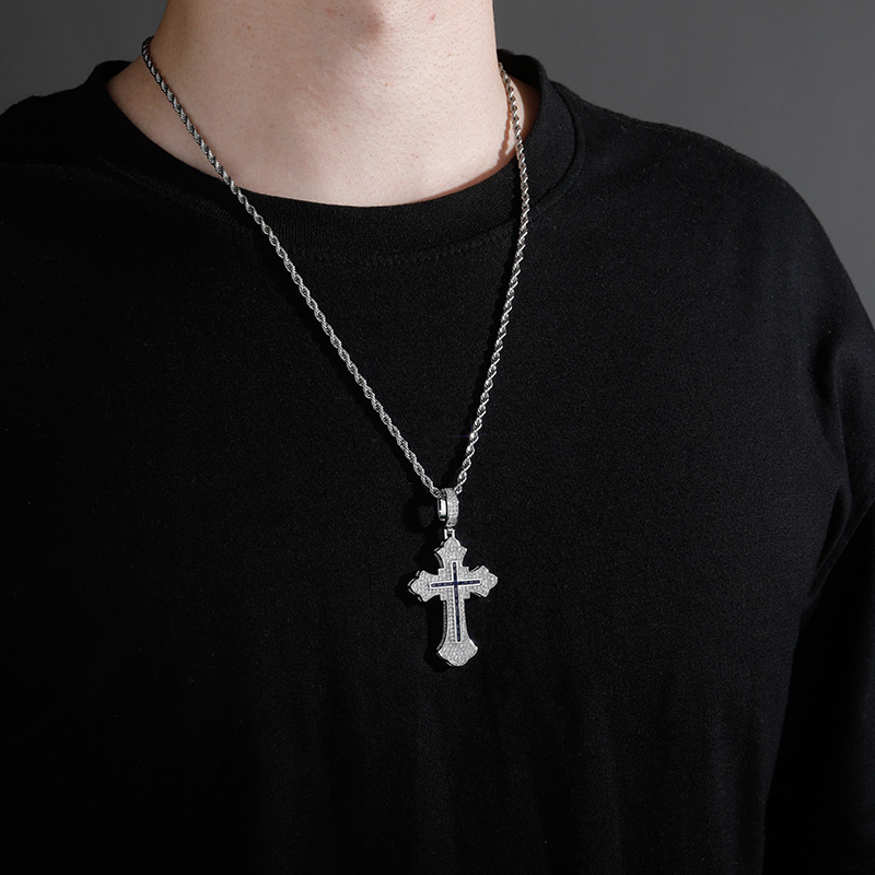 Collana con Ciondolo a Croce i - Fashion Street Singapore recensione e prezzo