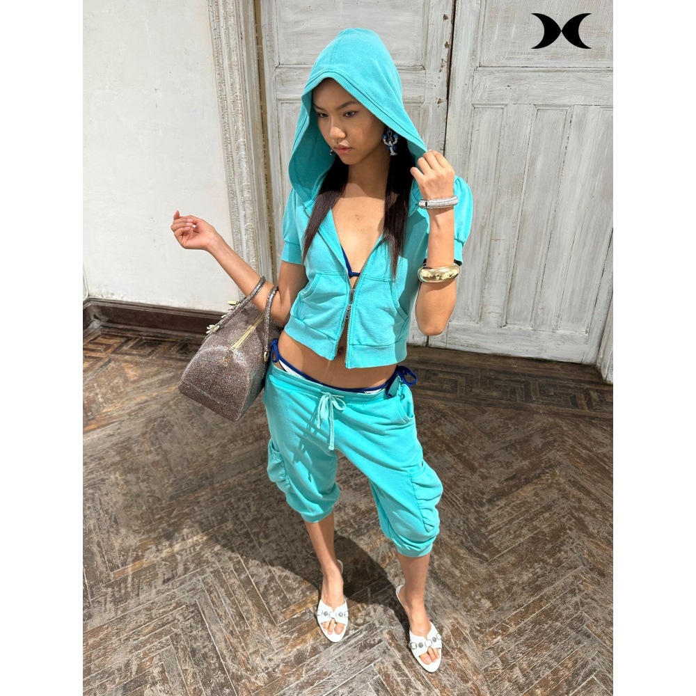 Completo sportivo alla moda in - Street Fashion Casual recensione e prezzo