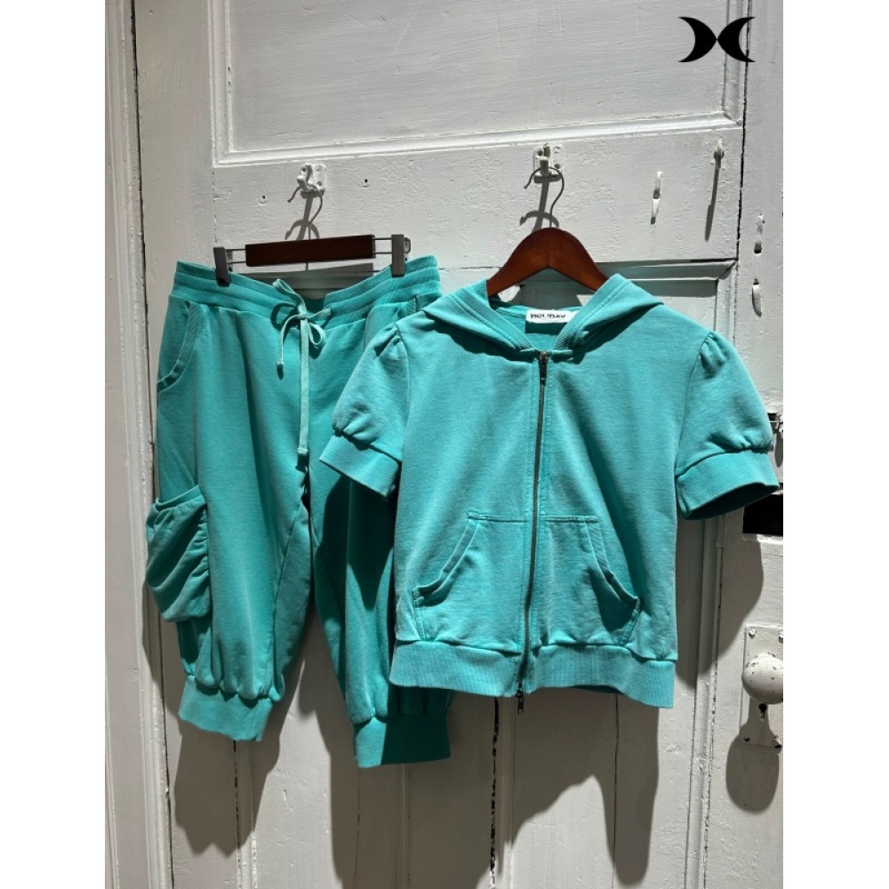 Completo sportivo alla moda in - Street Fashion Casual recensione e prezzo
