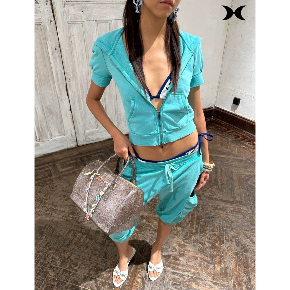 Completo sportivo alla moda in - Street Fashion Casual recensione e prezzo