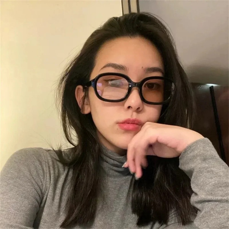 Occhiali da sole quadrati di a - Street Fashion Glasses recensione e prezzo